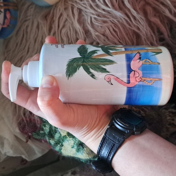 Young's Ceramic Tropical Flamingo Bathroom 4 Piece Set Soap Dish Toothbrush Cup - Picture 6 of 8